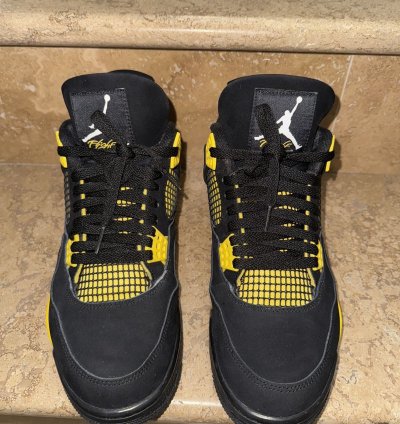 Air Jordan 4 Retro Thunder
