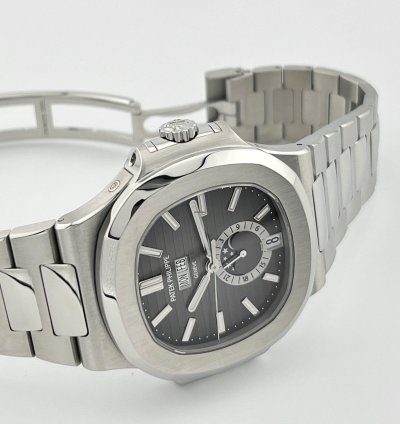 Patek Philippe Nautilus 5726 1a-001 Annual Calendar Moon Phases Stainless Steel 2017