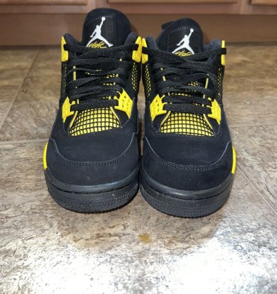 Air Jordan 4 Retro Thunder 2023
