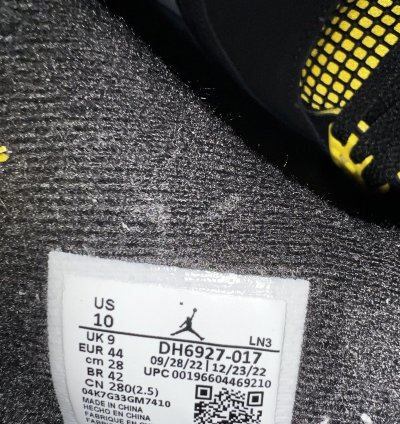 Air Jordan 4 Retro Thunder 2023