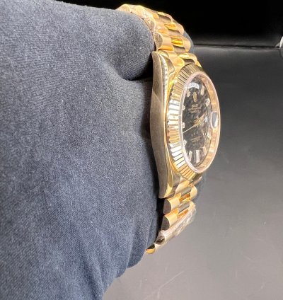 Rolex Day-date 40 Black Baguette Diamond Dial Full Yellow Gold