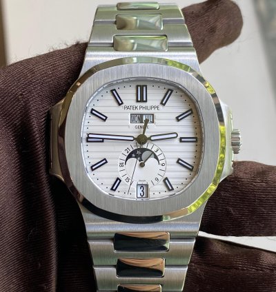 Patek Philippe Nautilus 5726 1a-010