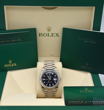 Rolex Day-date 40 Black Dial 10 Baguette Diamond