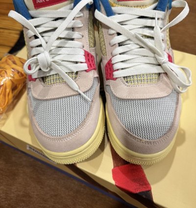 Air Jordan 4 Retro Union La Guava