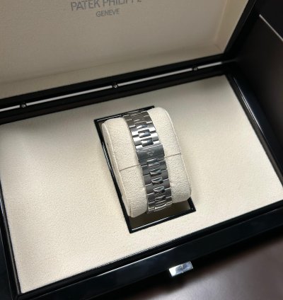 Patek Philippe Nautilus 5726 1a-014