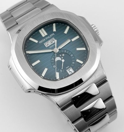 Patek Philippe Nautilus 5726 1a-014 Annual Calendar Stainless Steel Blue Dial 2019