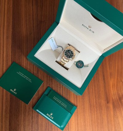 Rolex Daytona Cosmograph Daytona In Yellow Gold Green Dial - 116508-0013