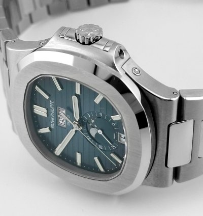 Patek Philippe Nautilus 5726 1a-014 Annual Calendar Stainless Steel Blue Dial 2019
