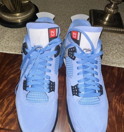 Air Jordan 4 Retro University Blue