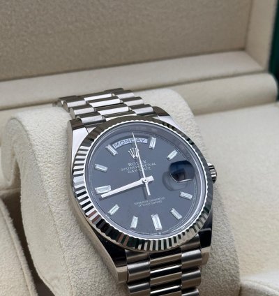 Rolex Day-date 40 Black Diamond Set Dial White Gold