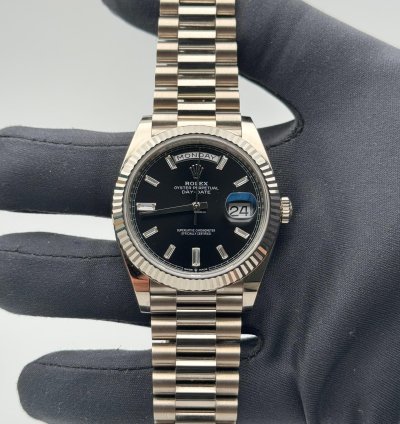 Rolex Day-date 40 Black Diamond Set Dial White Gold