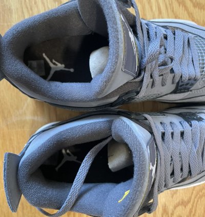 Air Jordan 4 Retro- Cool Grey