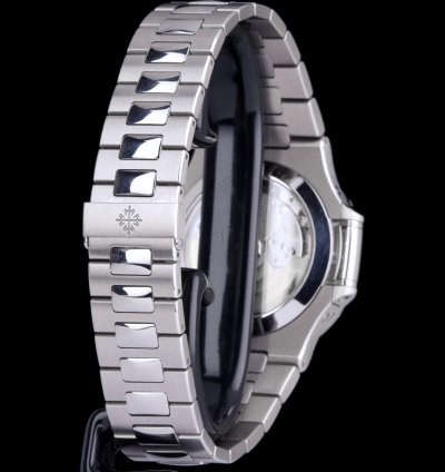 Patek Philippe Nautilus 5726 Box Papers 2018