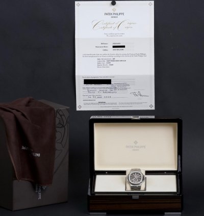 Patek Philippe Nautilus 5726 Box Papers 2018