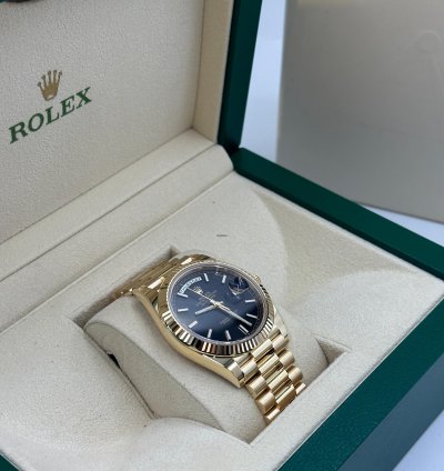 Rolex Day-date 40 Black Index