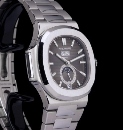 Patek Philippe Nautilus 5726 Box Papers 2018