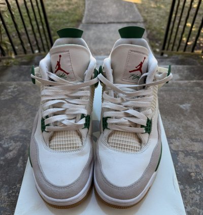 Air Jordan 4 Sb Pine Green