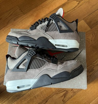 Air Jordan 4 Taupe Haze