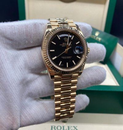 Rolex Day-date 40 Black Motif Dial 228238 Complete Set
