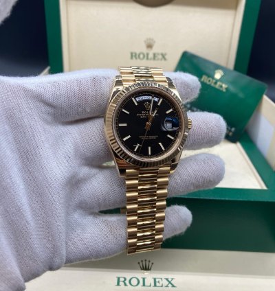 Rolex Day-date 40 Black Motif Dial 228238 Complete Set