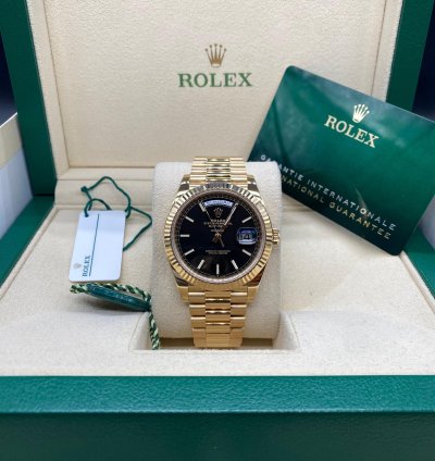 Rolex Day-date 40 Black Motif Dial 228238 Complete Set