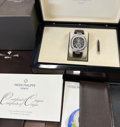 Patek Philippe Nautilus 5726a Full Set Steel Leather