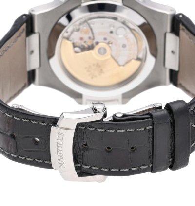 Patek Philippe Nautilus 5726a-001