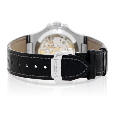Patek Philippe Nautilus 5726a-001 - Box Papers - 24-month Warranty - 2018