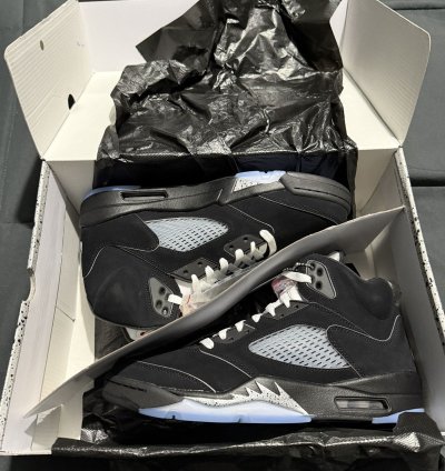 Air Jordan 5 Black Metallic Reimagined
