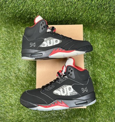 Air Jordan 5 Black Supreme