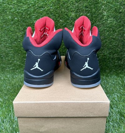Air Jordan 5 Black Supreme