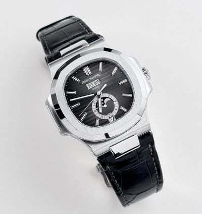 Patek Philippe Nautilus 5726a-001 Annual Calendar Moon Phases Stainless Steel Black Dial 2016