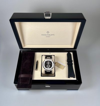 Patek Philippe Nautilus 5726a-001 Full Set 2018 De Top
