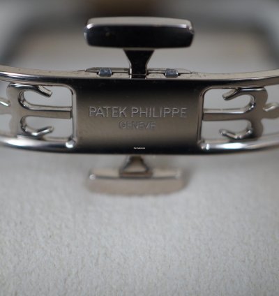Patek Philippe Nautilus 5740 1g-001