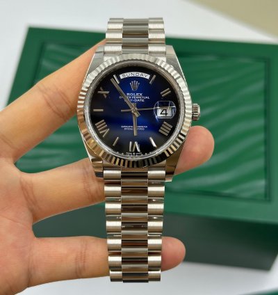 Rolex Day-date 40 Blue Roman Dial Ombr Blue