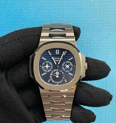 Patek Philippe Nautilus 5740 1g-001 Blue Nautilus