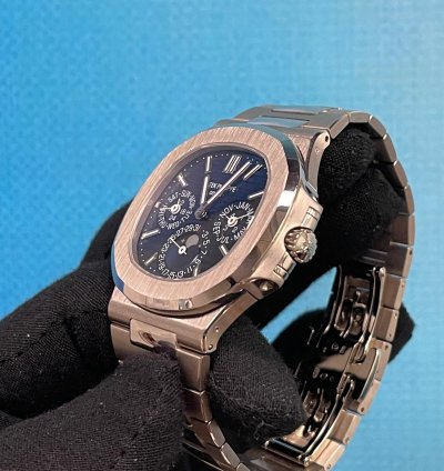 Patek Philippe Nautilus 5740 1g-001 Blue Nautilus
