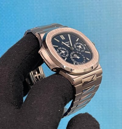 Patek Philippe Nautilus 5740 1g-001 Blue Nautilus