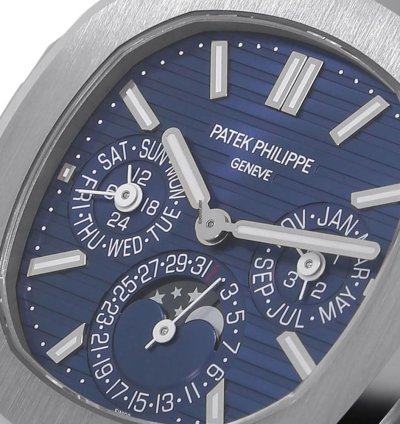Patek Philippe Nautilus 5740 1g-001 Perpetual Calendar 18k White Gold Blue Dial 40 Mm
