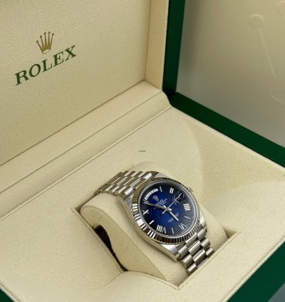 Rolex Day-date 40 Blue Roman Ombr Blue