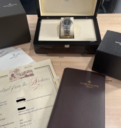 Patek Philippe Nautilus 5800 Archive Papers Excellent Condition