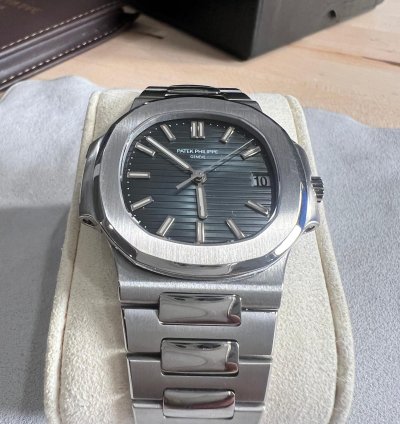 Patek Philippe Nautilus 5800 Archive Papers Excellent Condition