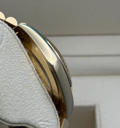 Rolex Day-date 40 Champagne Baguette