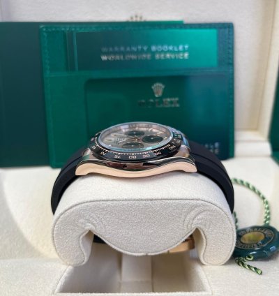 Rolex Daytona Cosmograph Daytona Rose Gold Dial Black Subdials Oysterflex 116515ln