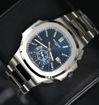 Patek Philippe Nautilus 5976 1g Chronograph 40th Anniversary White Gold Blue Dial Baguette Markers 44mm