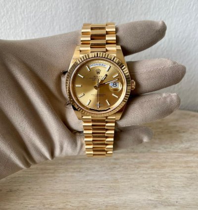 Rolex Day-date 40 Champagne Dial
