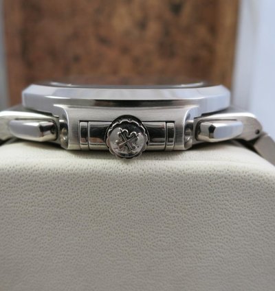 Patek Philippe Nautilus 5976 2017 Sehr Gut Full Set
