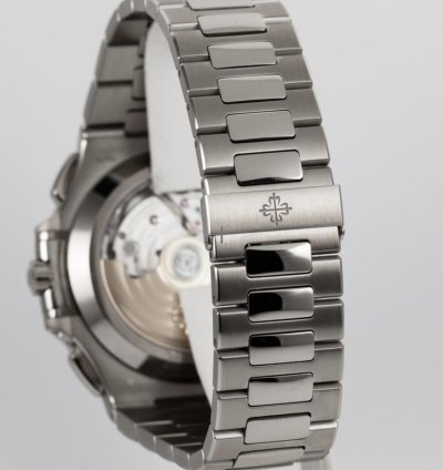 Patek Philippe Nautilus 5976 2017 Sehr Gut Full Set