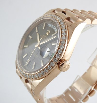 Rolex Day-date 40 Choco Dial Everrose Diamond Bezel