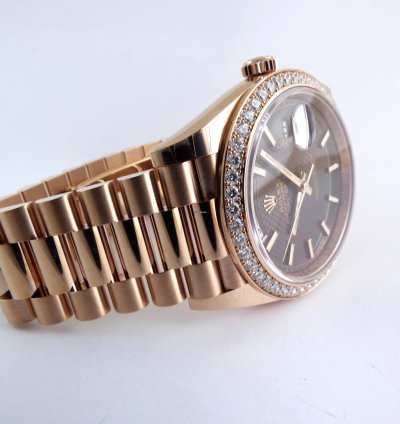 Rolex Day-date 40 Choco Dial Everrose Diamond Bezel